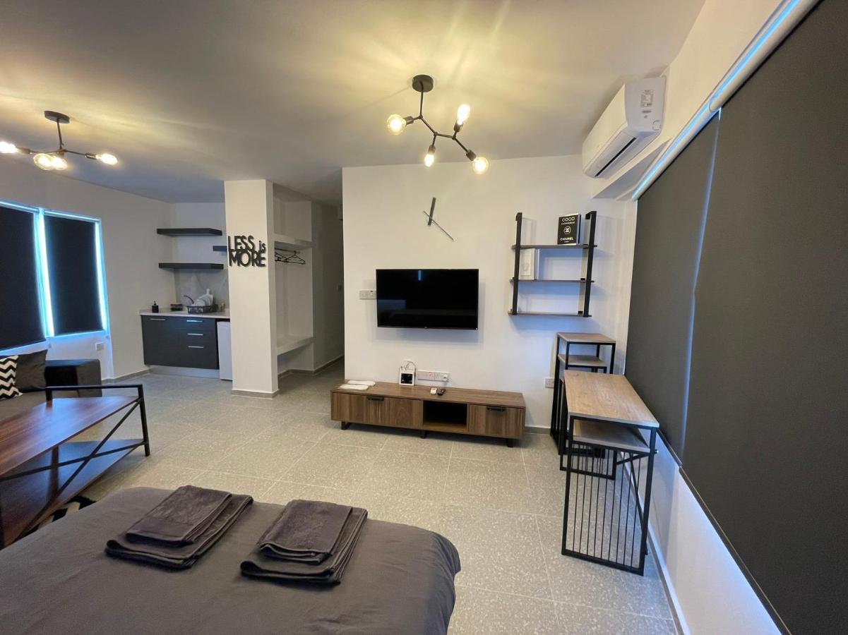 Апартаменти Mr. In Ortakoy , North + Wifi + Netflix Нікосія