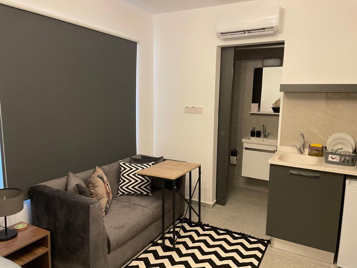 Mr. In Ortakoy , North + Wifi + Netflix Apartment *