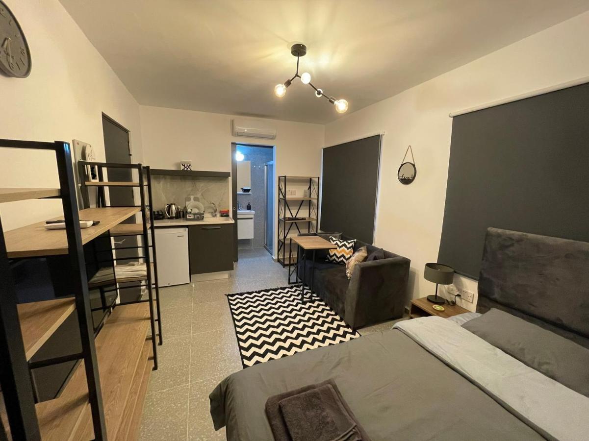 Апартаменти Mr. In Ortakoy , North + Wifi + Netflix *