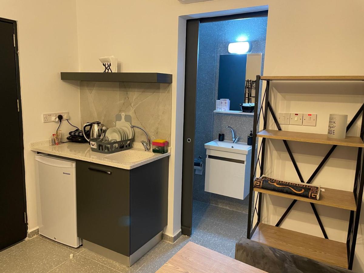 Апартаменти Mr. In Ortakoy , North + Wifi + Netflix *