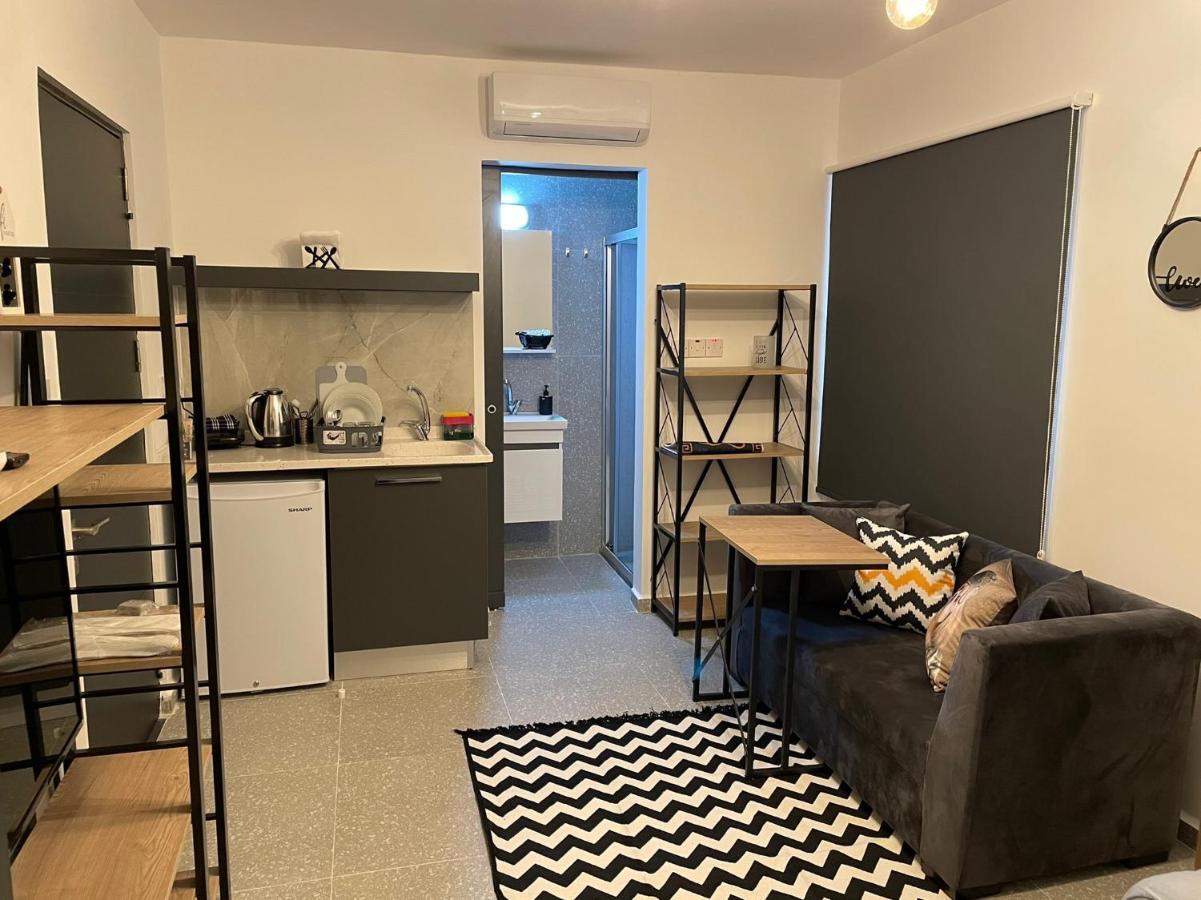 Mr. In Ortakoy , North + Wifi + Netflix Нікосія