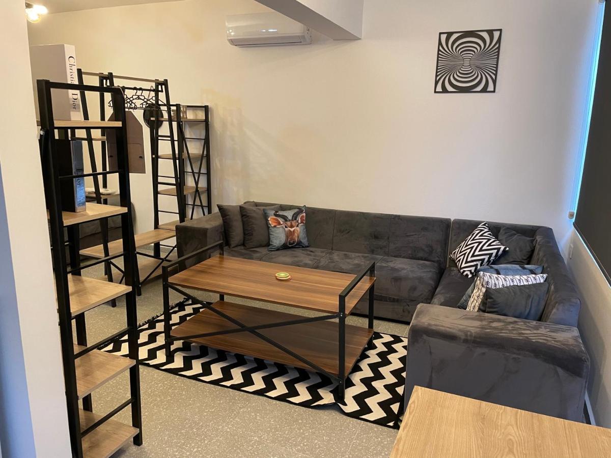 Апартаменти Mr. In Ortakoy , North + Wifi + Netflix *